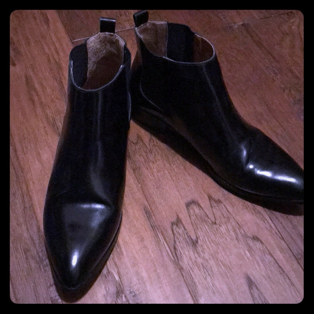 Gap pointy toe booties
